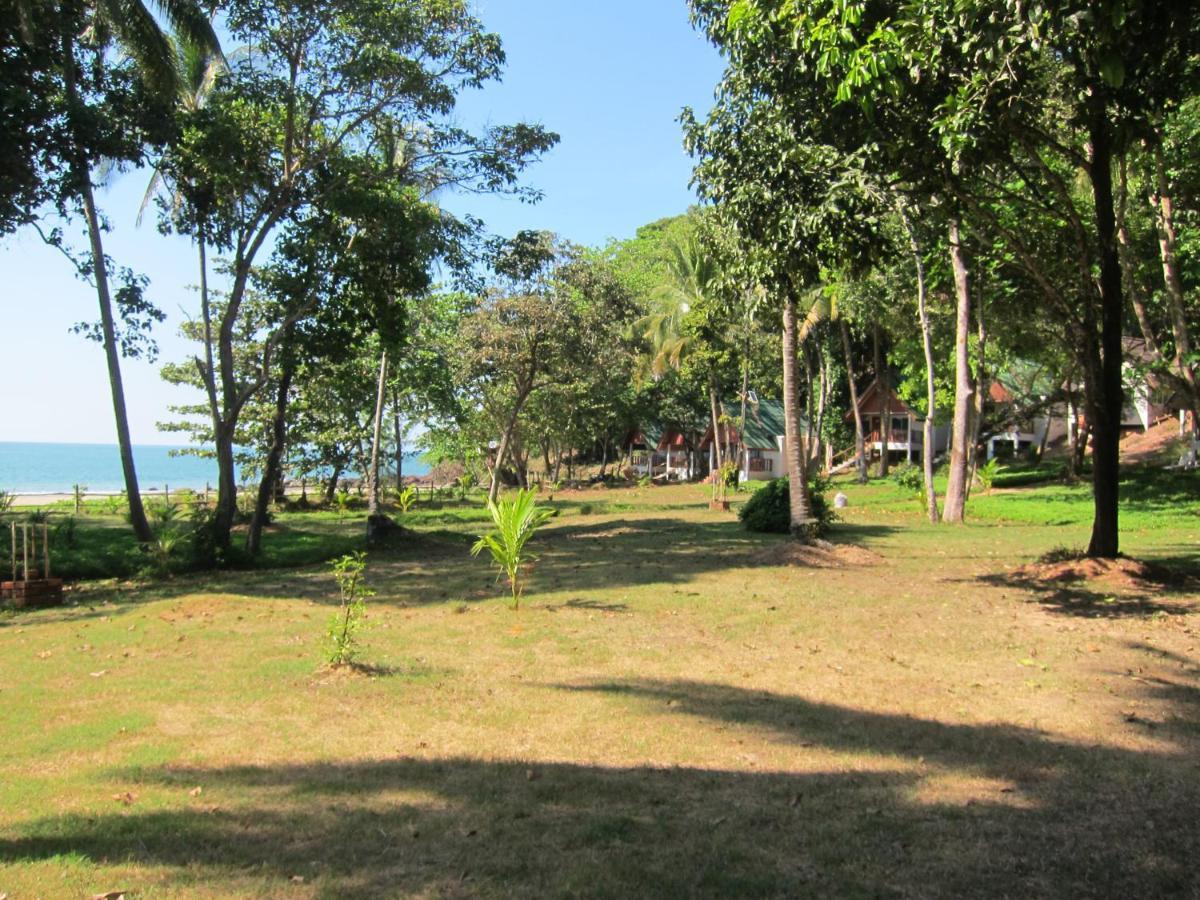 Cameron Island Resort Ko Sukon Exterior photo
