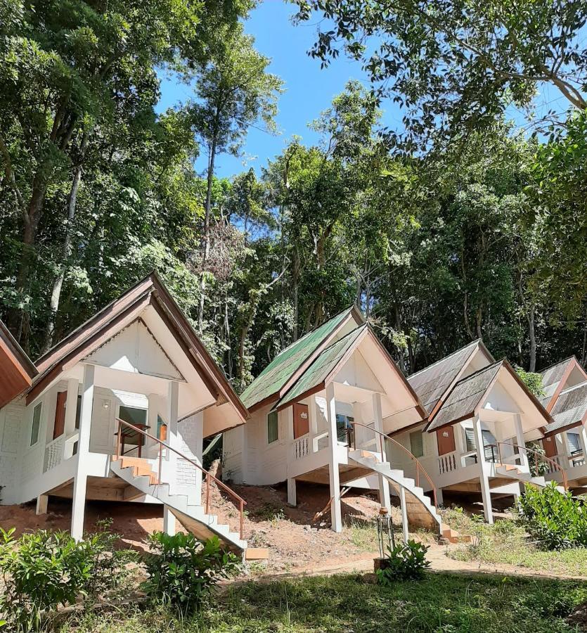 Cameron Island Resort Ko Sukon Exterior photo